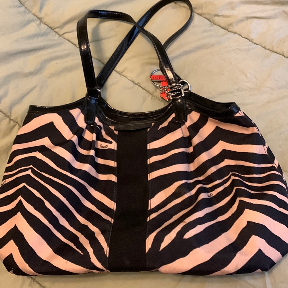 Coach Signature Shoulder Bag Purse Stripe Zebra Print Devin Underarm Bag Tote